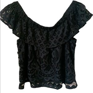 NWT- Kendall & Kylie Collection Pacsun Black off the shoulder shirt Sz M